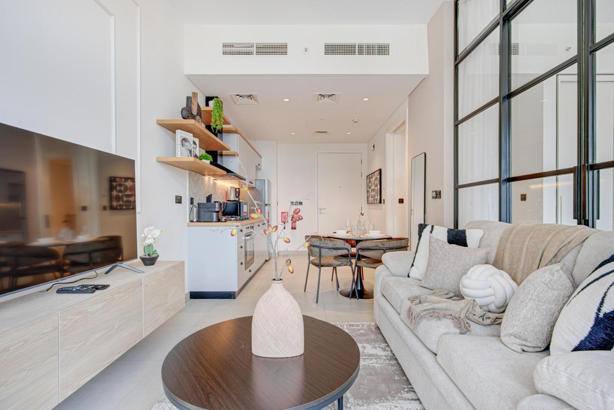 Trophy - Contemporary Living At Hills Socio Tower